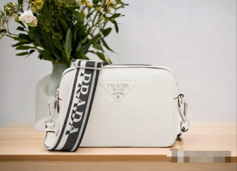 Bolso Prada Vitello Daino