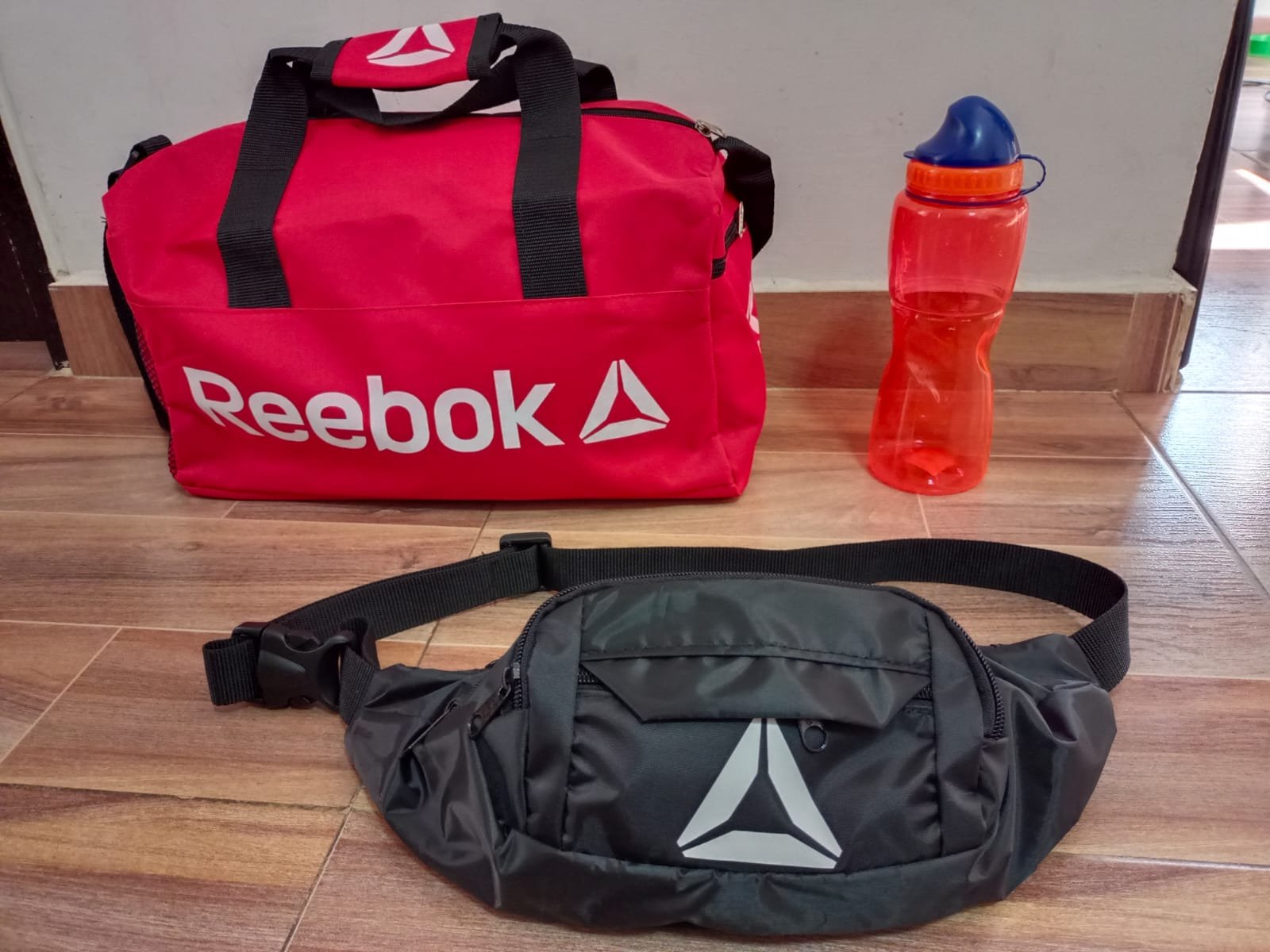 Kit Bolso Botilito Y Canguro Deportivo - Image 4